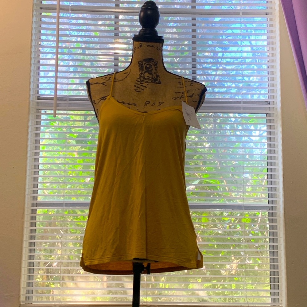 RVCA Top NWT